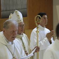 2016 - Neugestaltung der Kapelle im Generalat – Altareinweihung