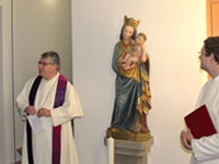 Segnung der neuen Marienstatue – Geschenk unseres Freundeskreises
